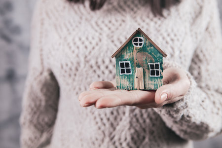 A Comprehensive Review of Energy-Saving Insulation Materials for British Houses