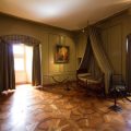 Victorian vs Georgian Interiors: Decoding the Distinctive Features and How to Tell Them Apart