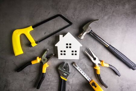 The Role of Letting Agents in Tenant Screening and Management: Should UK Investors Use Them?